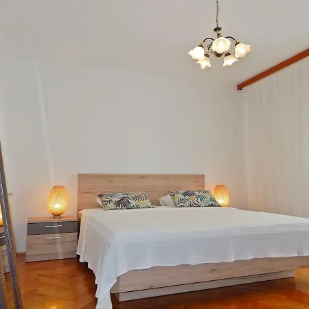Katarina With Swimming Pool Apartament *