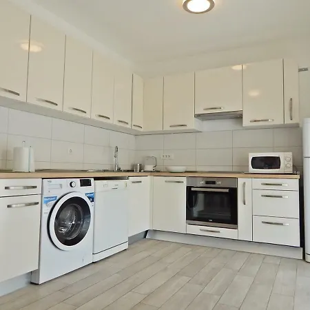 Katarina With Swimming Pool Apartment