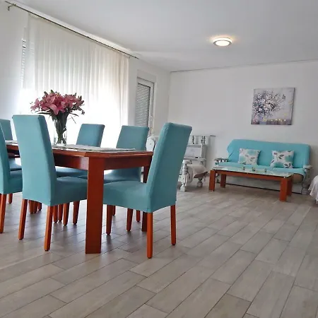 Katarina With Swimming Pool * Stobreč