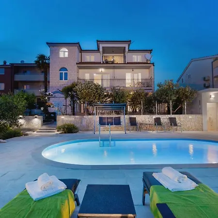Apartment Katarina With Swimming Pool *