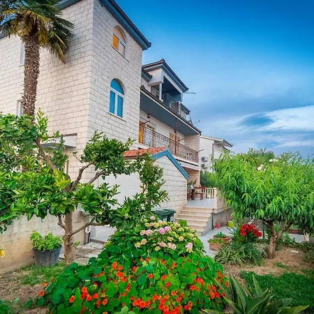 Apartment Katarina With Swimming Pool *